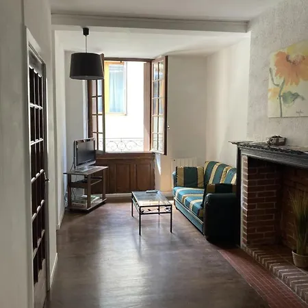 Centre Historic Apartment
